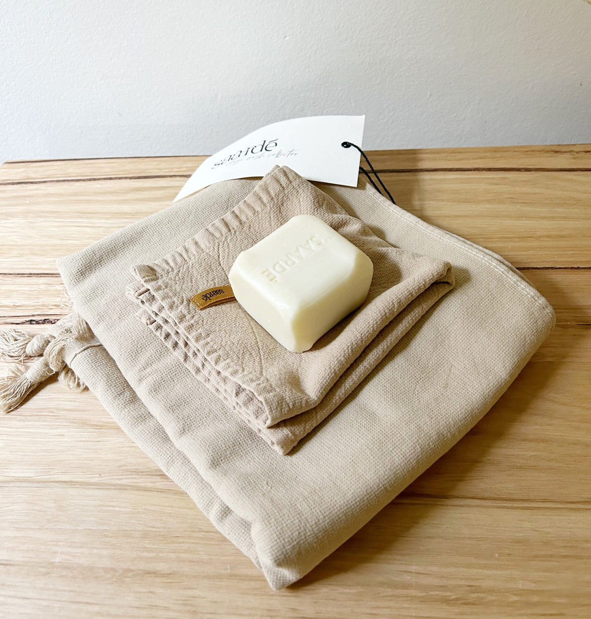 Saardé | Soap and Hand Towel Gift Set Rare and Ready Gifts